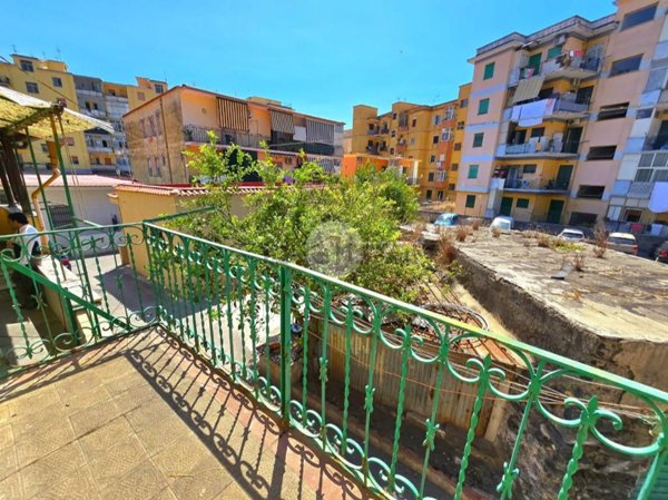appartamento in vendita a Torre del Greco in zona Fiorillo
