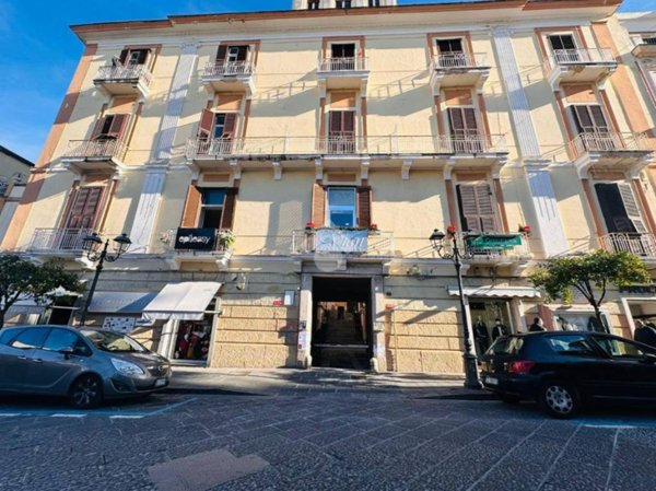 appartamento in vendita a Torre del Greco in zona Centro Città