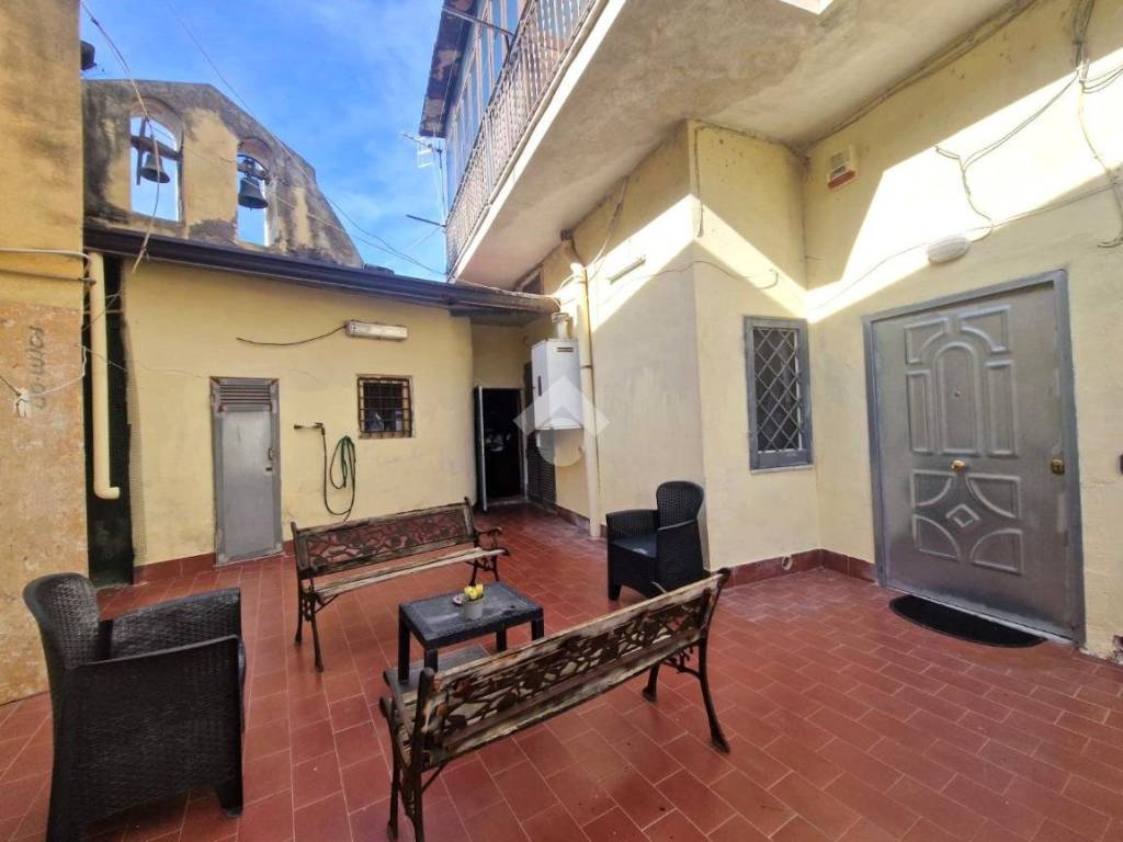 appartamento in vendita a Torre del Greco in zona Fiorillo