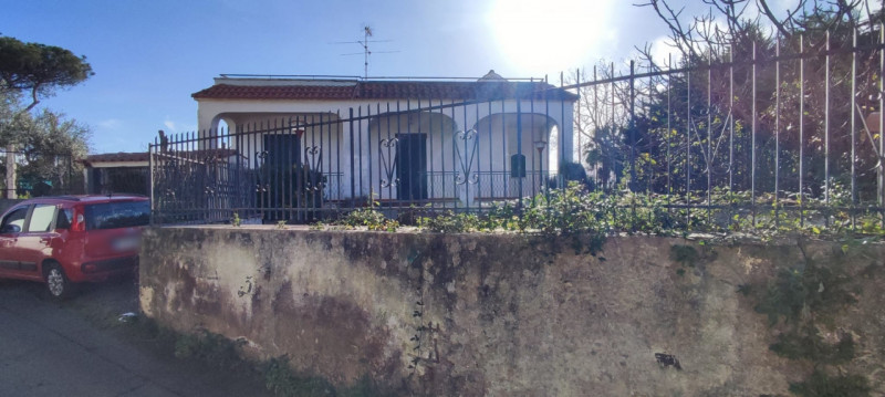 casa indipendente in vendita a Torre del Greco