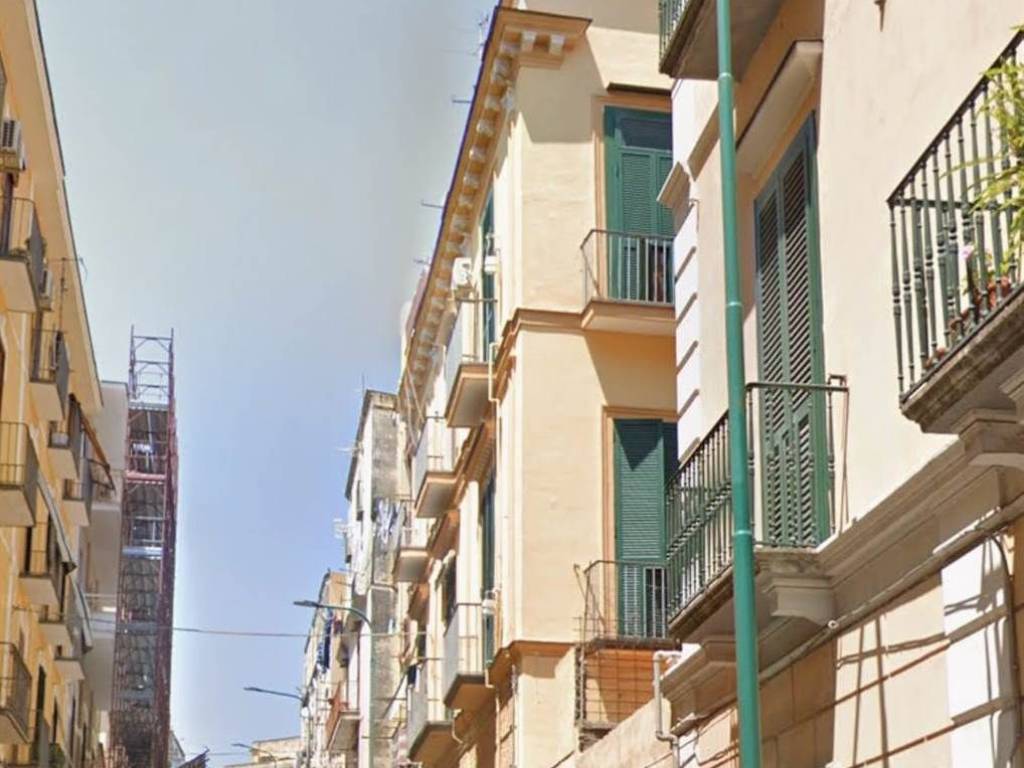 appartamento in vendita a Torre del Greco in zona Centro Città