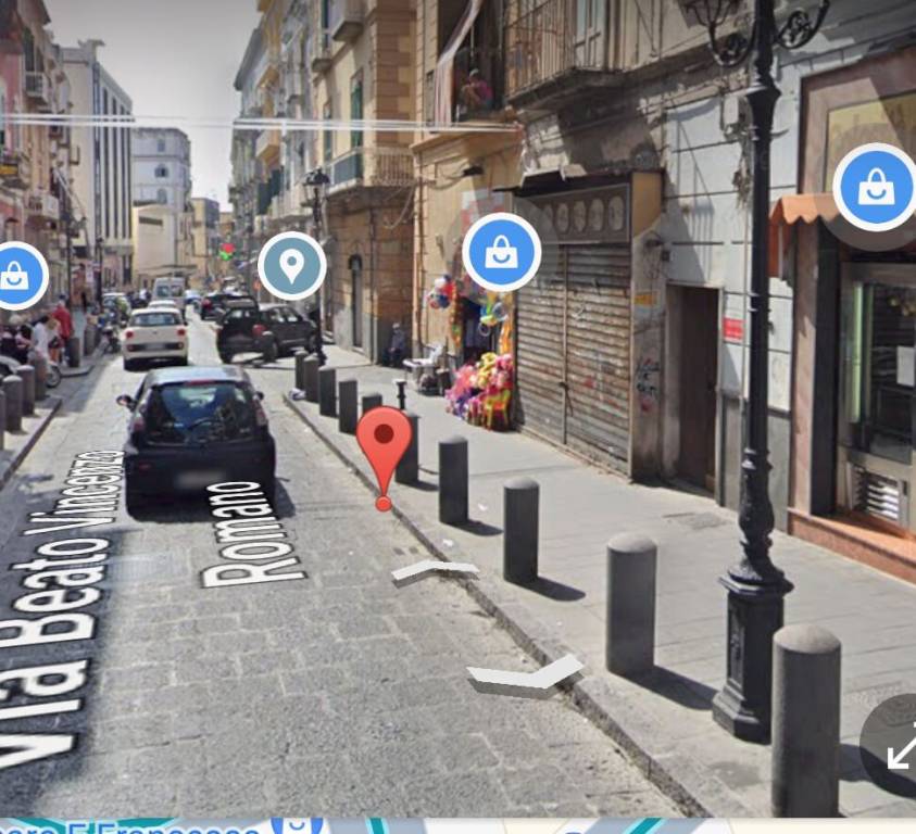 locale commerciale in vendita a Torre del Greco