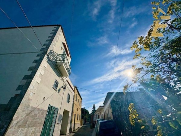 casa indipendente in vendita a Torre del Greco