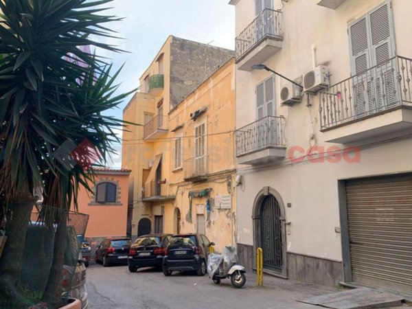 casa indipendente in vendita a Torre del Greco in zona Centro Città
