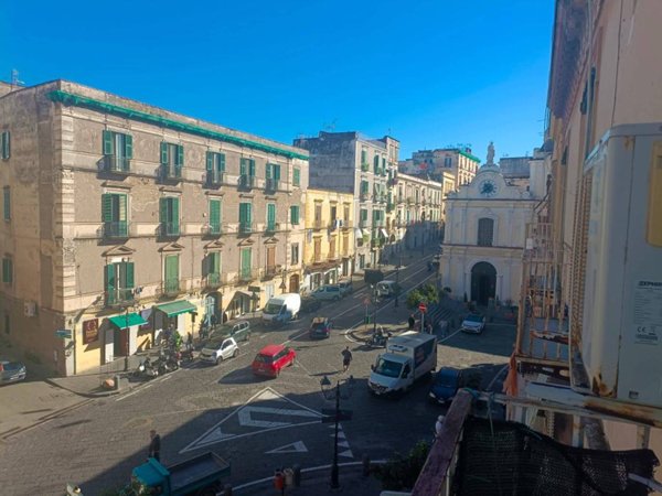 appartamento in vendita a Torre del Greco in zona Centro Città