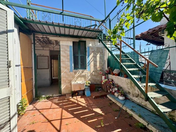 casa semindipendente in vendita a Torre del Greco