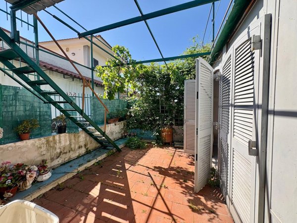 appartamento in vendita a Torre del Greco in zona Santa Maria la Bruna