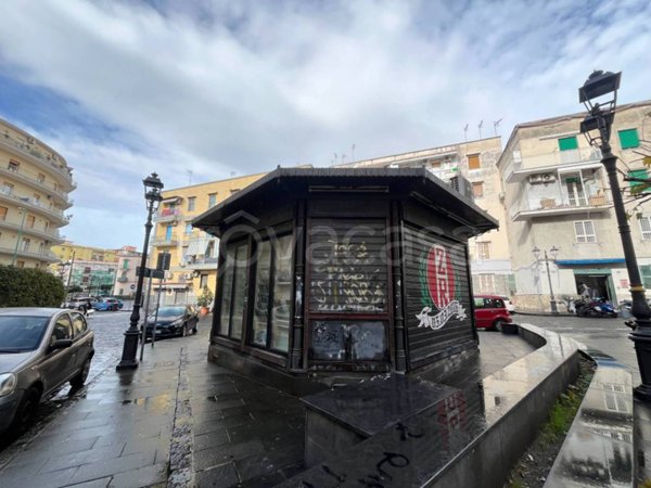 negozio in vendita a Torre del Greco in zona Centro Città