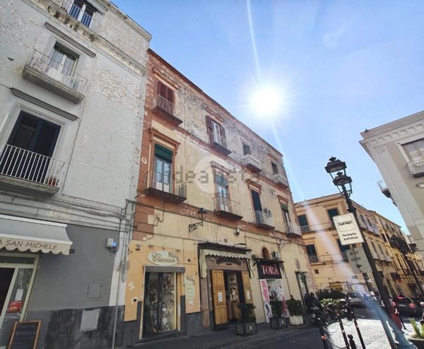appartamento in vendita a Torre del Greco in zona Centro Città