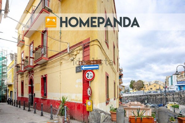 appartamento in vendita a Torre del Greco in zona Centro Città