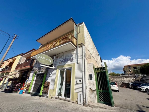 appartamento in vendita a Torre del Greco in zona Santa Maria la Bruna
