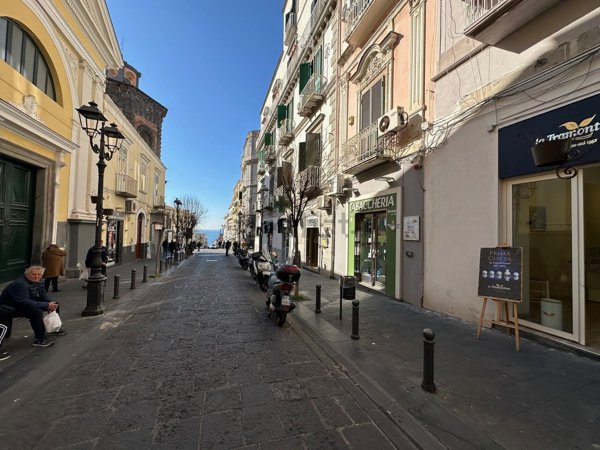appartamento in vendita a Torre del Greco in zona Centro Città