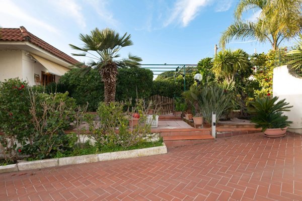 casa indipendente in vendita a Torre del Greco