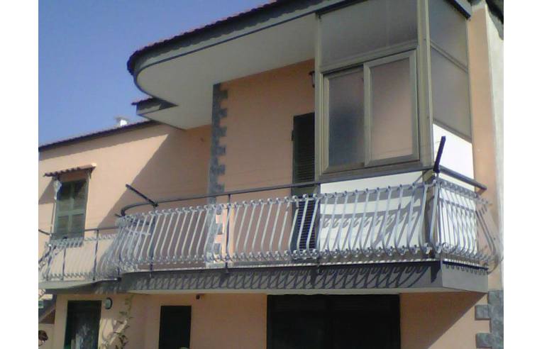 casa indipendente in vendita a Torre del Greco
