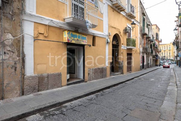 negozio in vendita a Torre del Greco in zona Centro Città