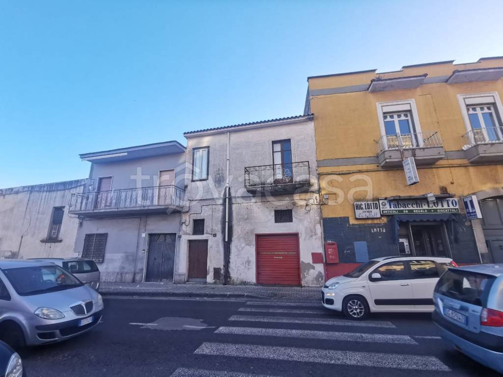 casa indipendente in vendita a Torre del Greco in zona Santa Maria la Bruna