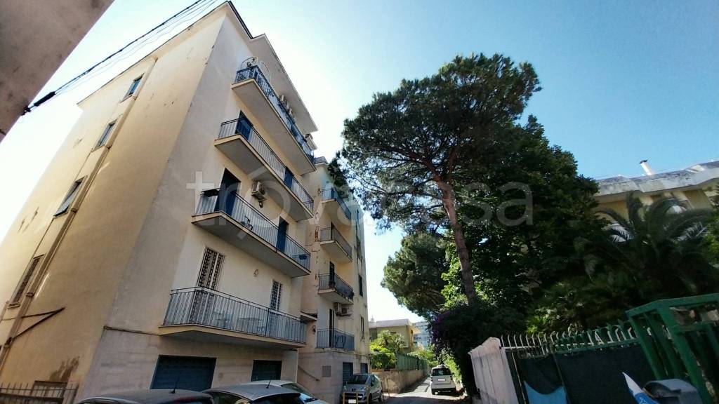 appartamento a Torre del Greco in zona Scappi / Lava Nuova / Montedoro