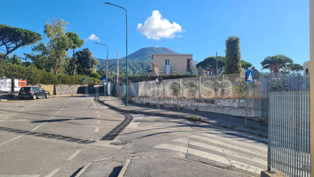 appartamento a Torre del Greco in zona Scappi / Lava Nuova / Montedoro