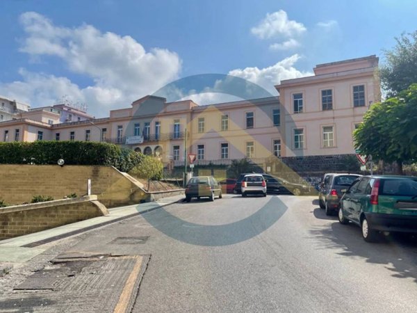negozio in vendita a Torre del Greco