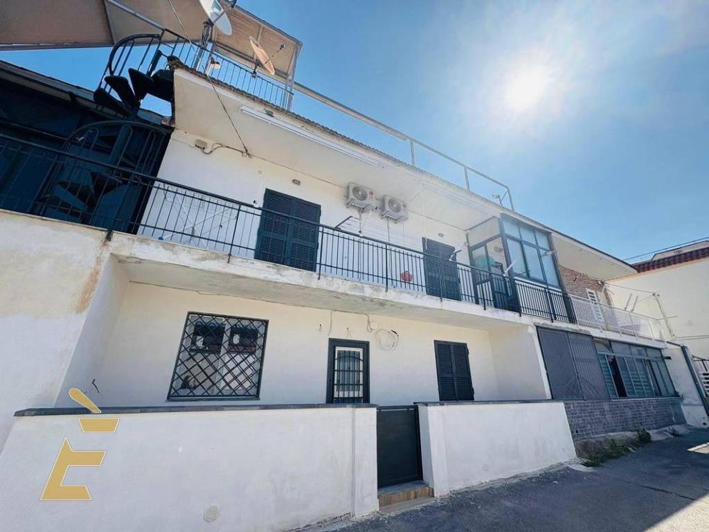 casa indipendente in vendita a Torre del Greco