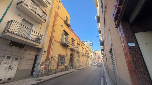 appartamento in vendita a Torre del Greco in zona Centro Città