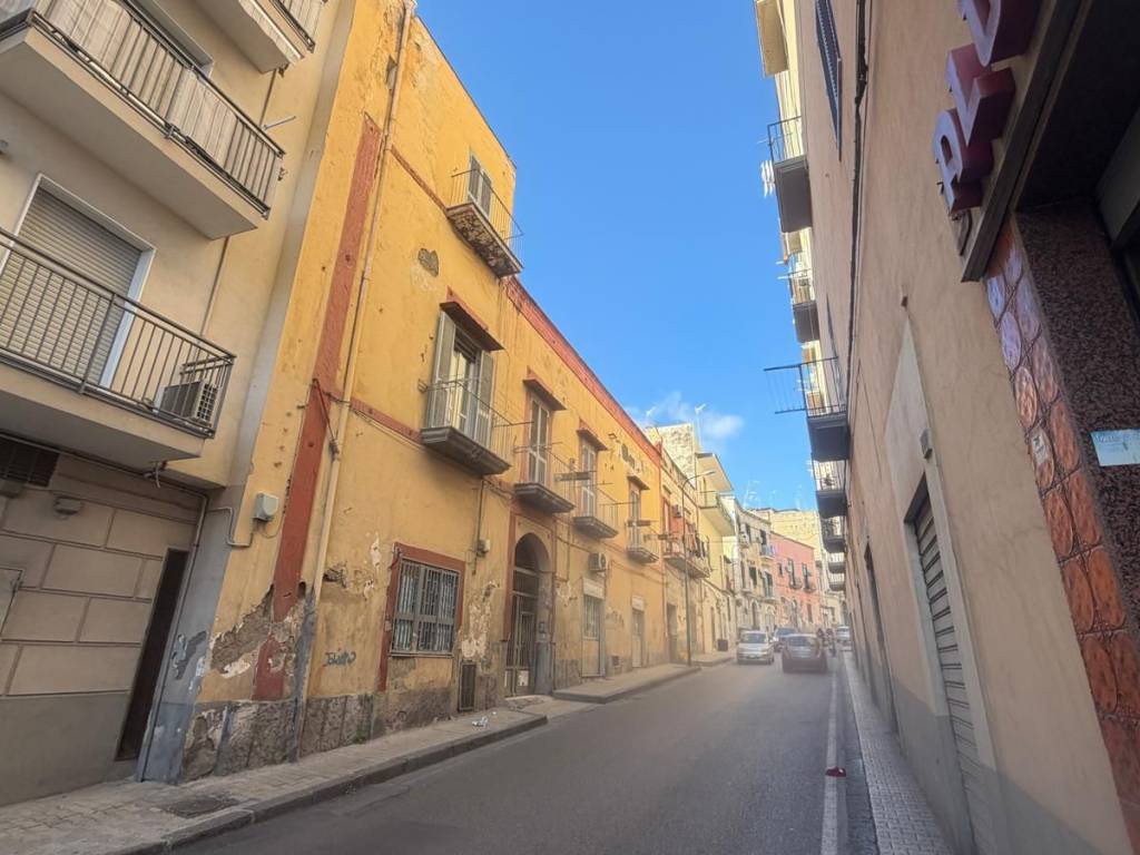 appartamento in vendita a Torre del Greco in zona Centro Città