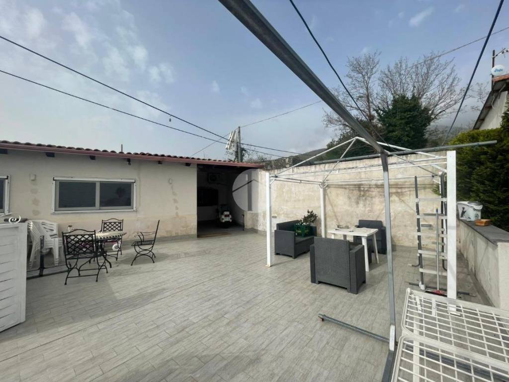 casa indipendente a Torre del Greco in zona Scappi / Lava Nuova / Montedoro