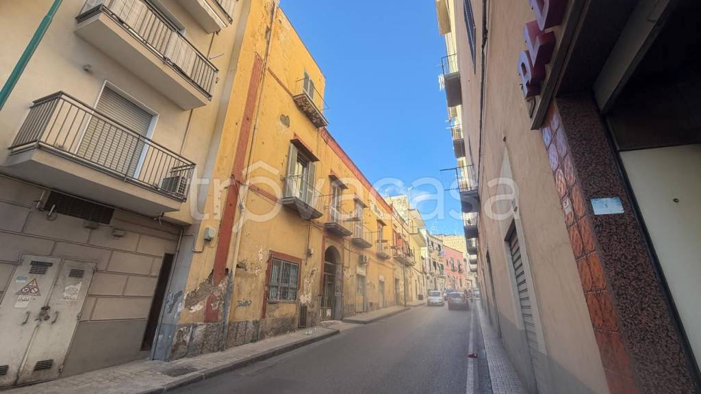 appartamento in vendita a Torre del Greco in zona Centro Città