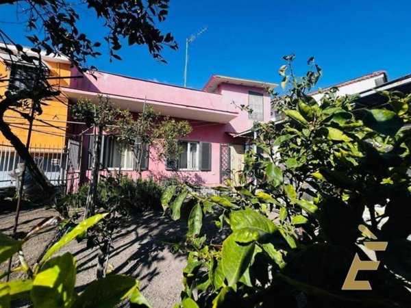 casa indipendente in vendita a Torre del Greco