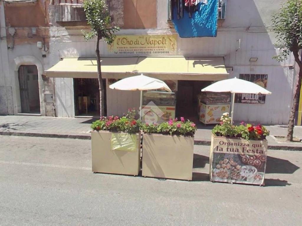 negozio in vendita a Torre del Greco in zona Centro Città