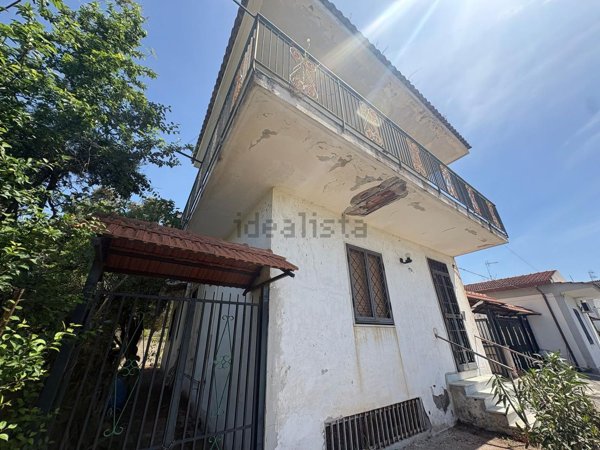 appartamento in vendita a Torre del Greco in zona Fiorillo