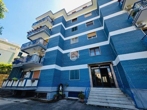 appartamento in vendita a Torre del Greco in zona Fiorillo
