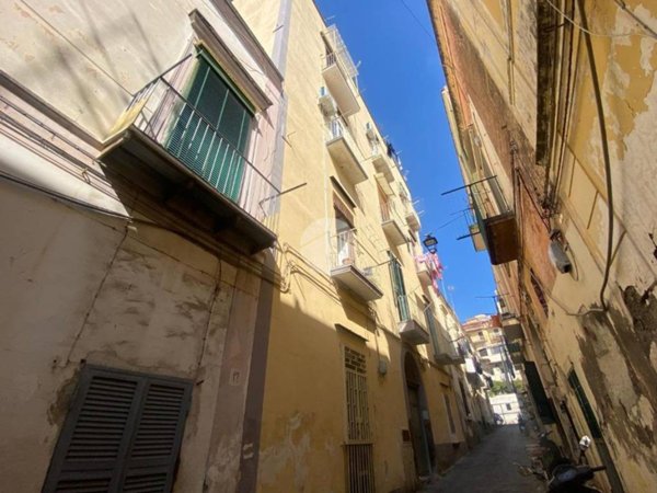 appartamento in vendita a Torre del Greco in zona Centro Città