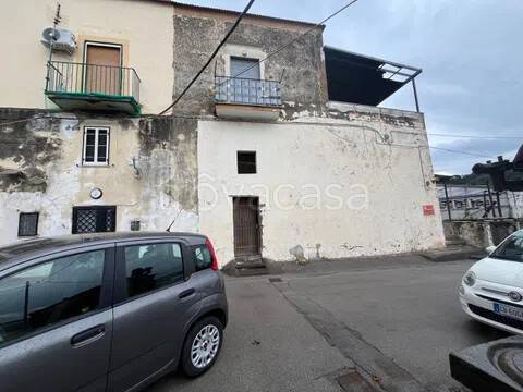 appartamento in vendita a Torre del Greco in zona I Camaldoli