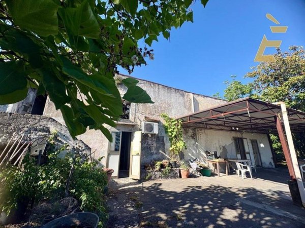 casa indipendente in vendita a Torre del Greco