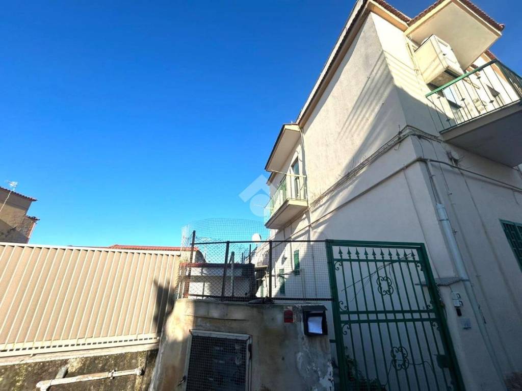 appartamento a Torre del Greco in zona Scappi / Lava Nuova / Montedoro