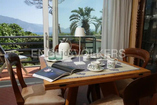 casa indipendente in vendita a Torre del Greco in zona Leopardi
