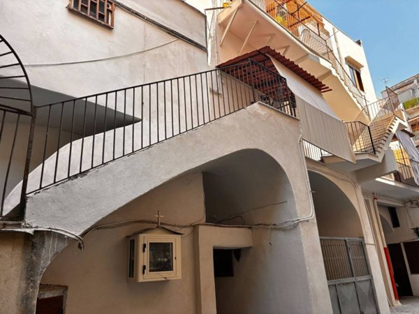 appartamento in vendita a Torre del Greco in zona Centro Città