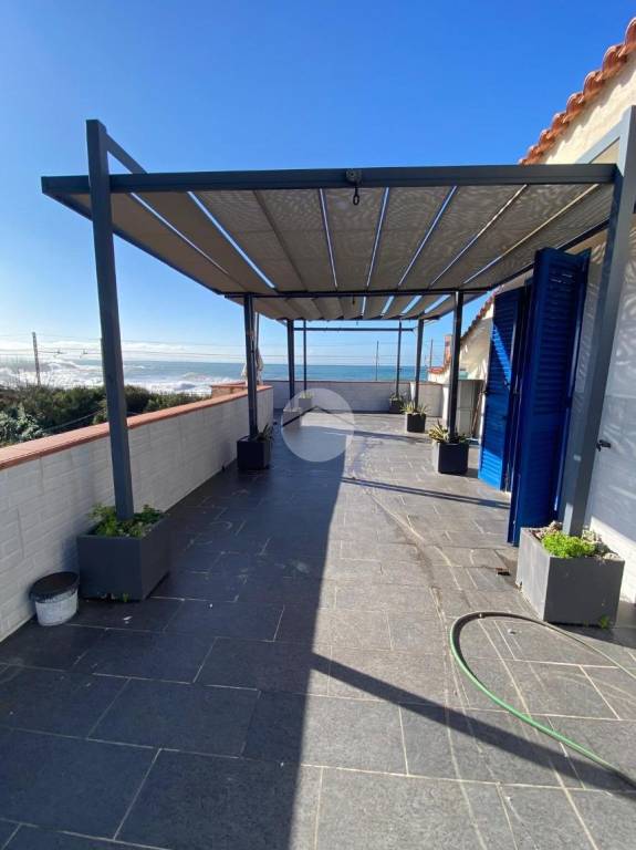 appartamento in vendita a Torre del Greco in zona Fiorillo