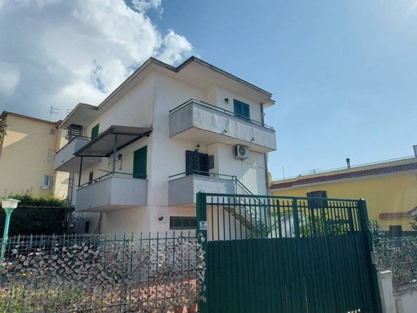 casa indipendente a Torre del Greco in zona Scappi / Lava Nuova / Montedoro