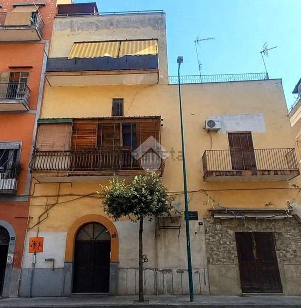 appartamento in vendita a Torre del Greco in zona Centro Città