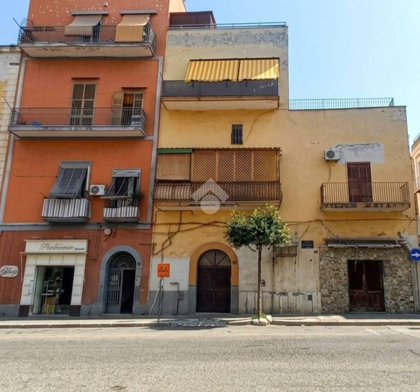 appartamento in vendita a Torre del Greco in zona Centro Città