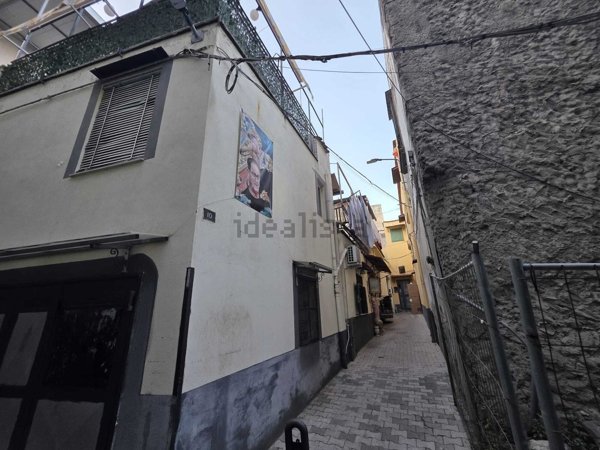 appartamento in vendita a Torre del Greco in zona Centro Città