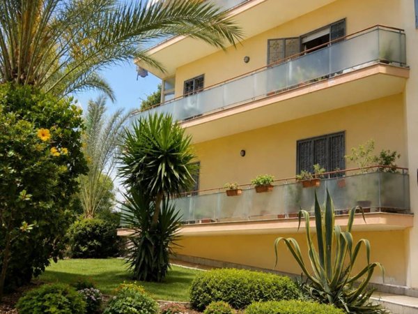 appartamento a Torre del Greco in zona Scappi / Lava Nuova / Montedoro