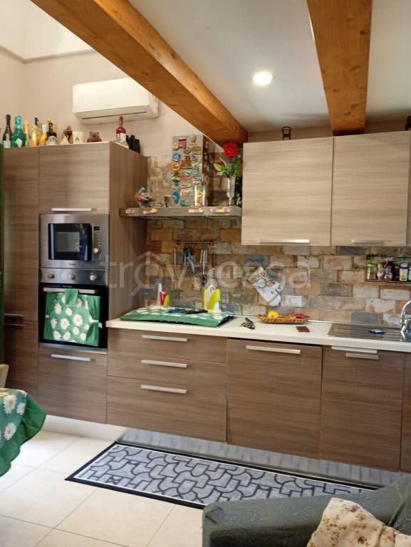 appartamento in vendita a Torre del Greco in zona Fiorillo