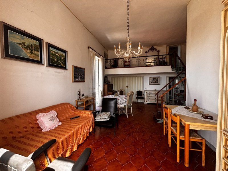 appartamento in vendita a Torre del Greco in zona Centro Città