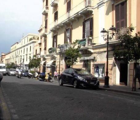 appartamento in vendita a Torre del Greco in zona Centro Città