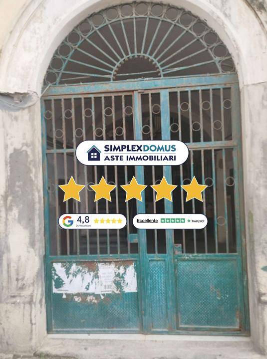 appartamento in vendita a Torre del Greco in zona Centro Città