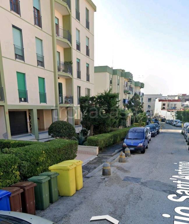 appartamento a Torre del Greco in zona Scappi / Lava Nuova / Montedoro