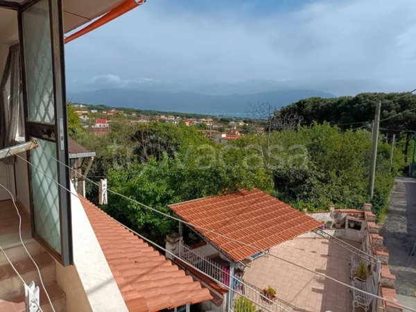 appartamento in vendita a Torre del Greco in zona I Camaldoli